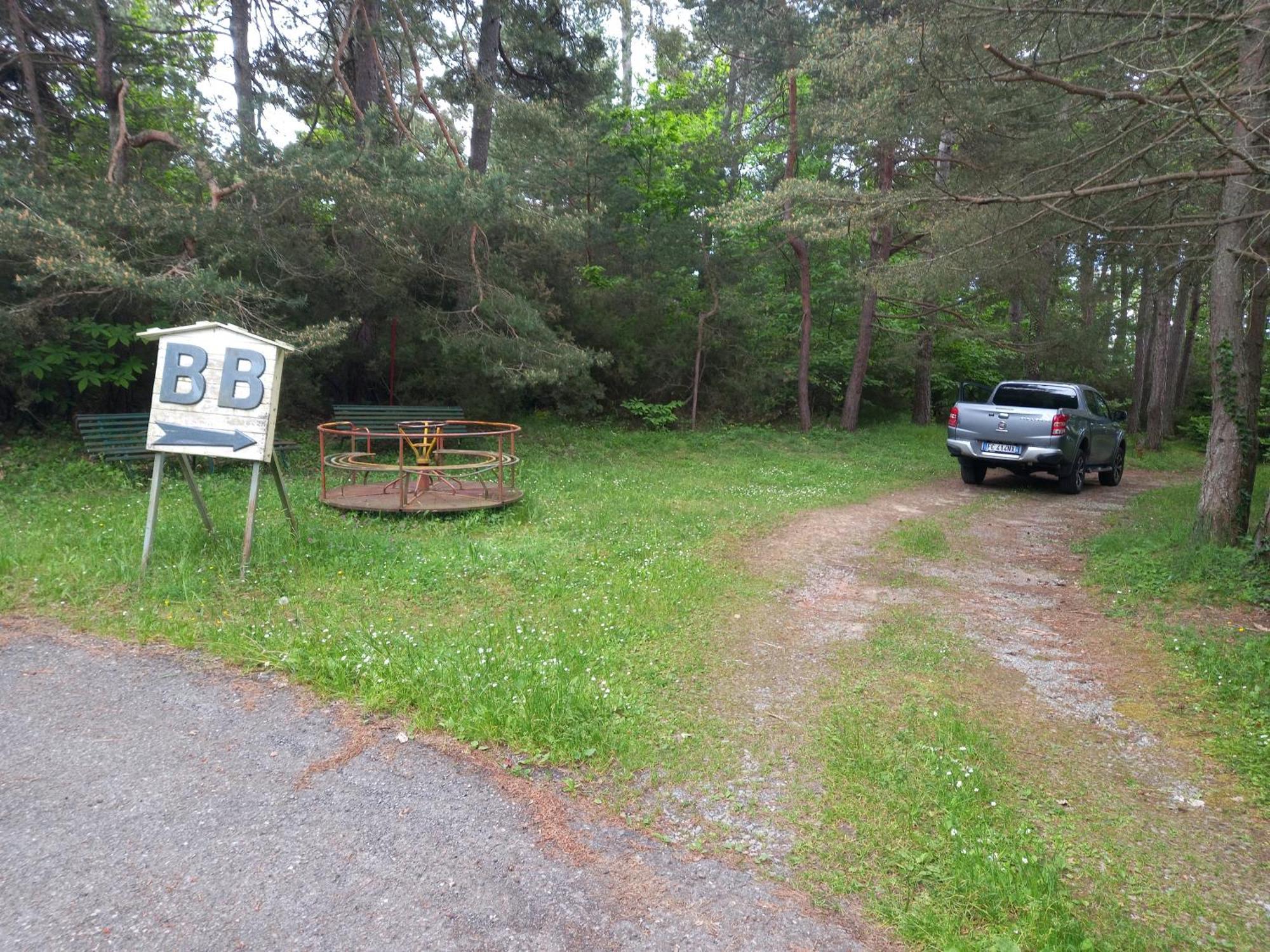 B&B Le Camelie Del Bosco Baiardo Dış mekan fotoğraf