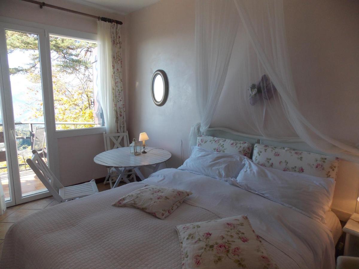 B&B Le Camelie Del Bosco Baiardo Dış mekan fotoğraf