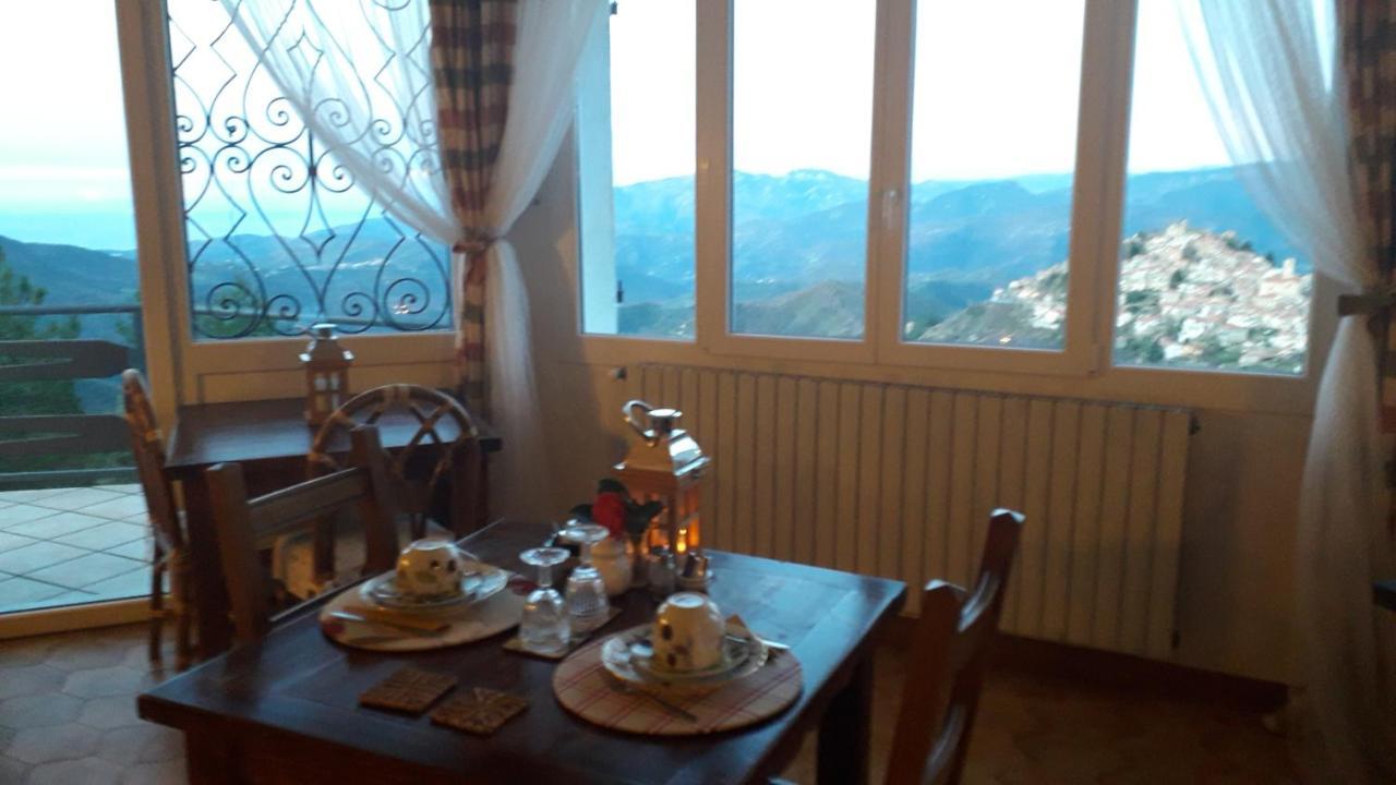 B&B Le Camelie Del Bosco Baiardo Dış mekan fotoğraf